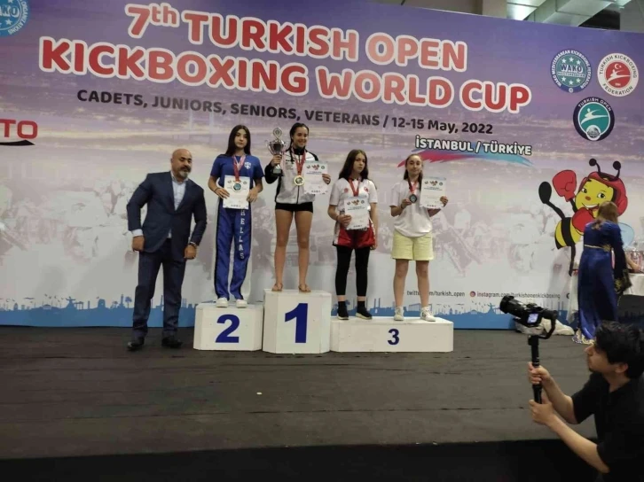 Devrekli sporcu Kick Boks’ta üçüncülüğü elde etti
