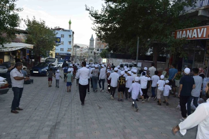 Dicle’de ‘Hayat Namazla Güzeldir’ etkinliği düzenlendi