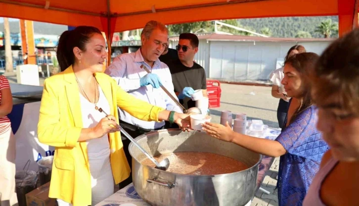 Didim Belediyesi’nden Akbük’te aşure hayrı
