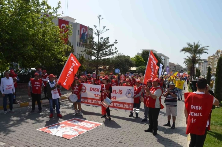 Didim’de 1 Mayıs meydanda kutlandı
