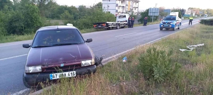 Direksiyon hakimiyetini kaybetti refüje çarparak durabildi
