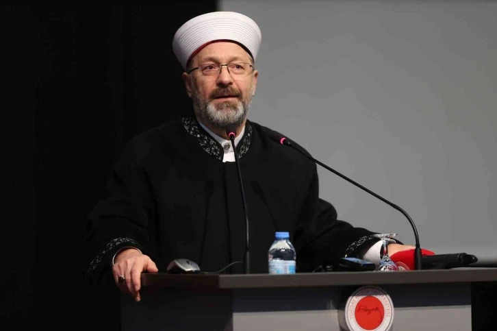 Diyanet İşleri Başkanı Erbaş: “İnsanlığın huzur ve refahı, yeryüzünün imar ve ıslahı için mücadele ediyoruz”
