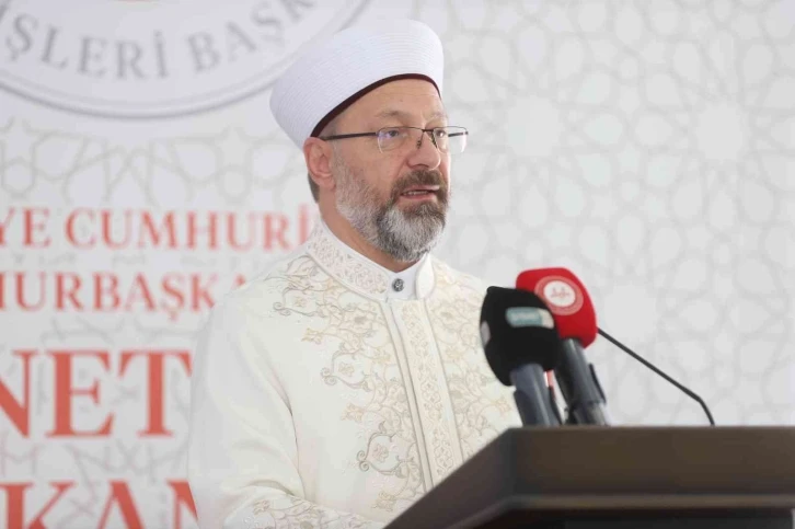 Diyanet İşleri Başkanı Erbaş: “Kur’an-ı Kerim saldırısına karşı tepki gösterilmesi insanlık vazifesidir”
