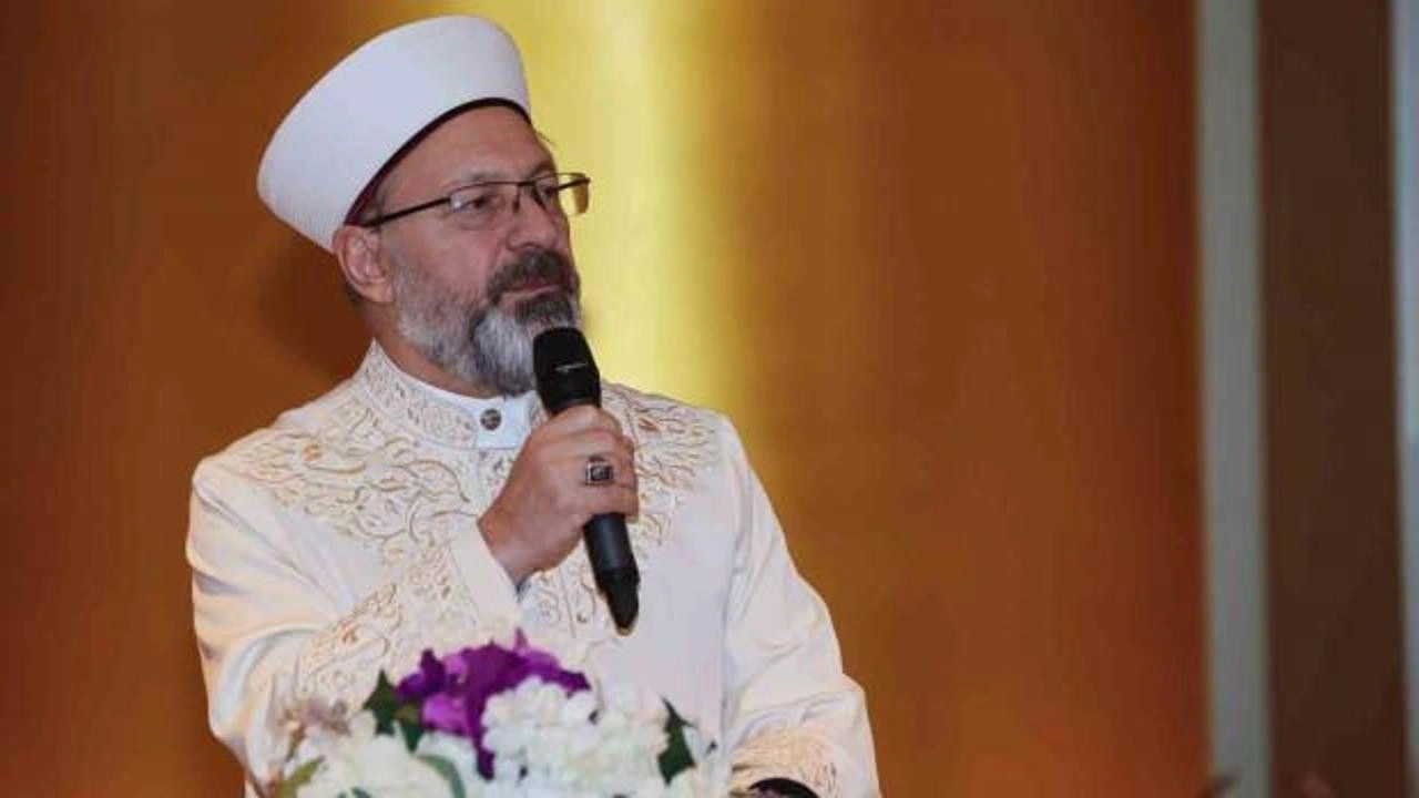 Diyanet İşleri Başkanı Erbaş'tan, Regaip Kandili mesajı