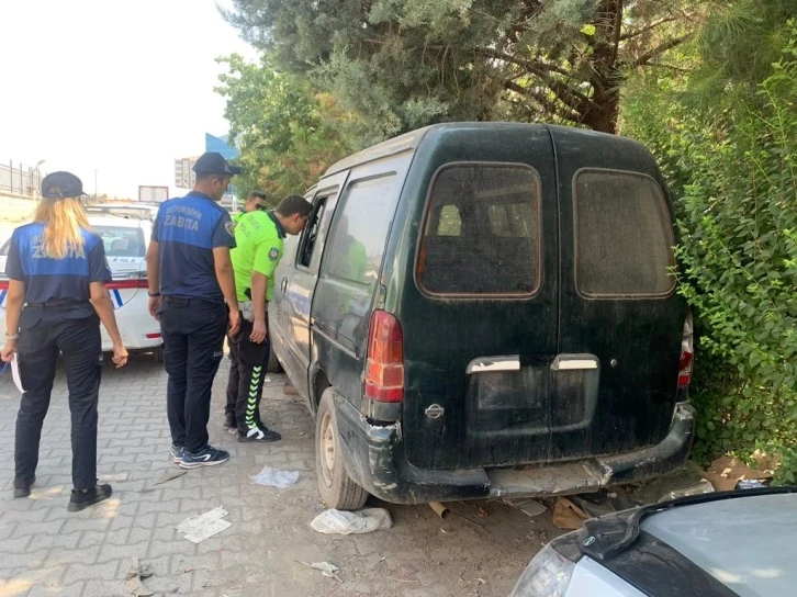 Diyarbakır’da çevre kirliliğine yol açan hurda araçlar çekildi
