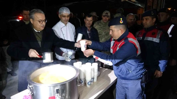 Diyarbakır’da yeni yıla saatler kala huzur ve güven ortamı için görev başındalar
