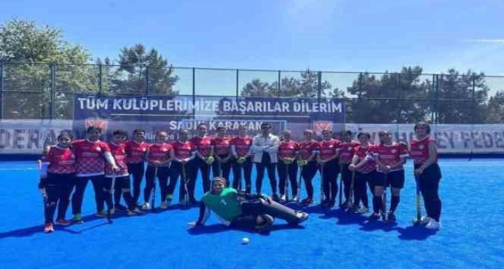 Diyarbakır Kayapınar Spor Kulübü Erkek Takımı, hokeyde şampiyon oldu