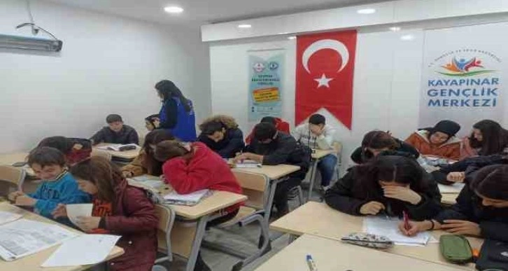 Diyarbakır’da öğrenciler İngilizceyi oyun oynayarak öğreniyor