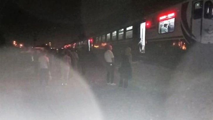 Diyarbakır'da yolcu treni raydan çıktı! Büyük bir facia ucuz atlatıldı