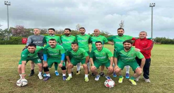 Diyarbakırlı masterler futbol takımı şampiyon oldu