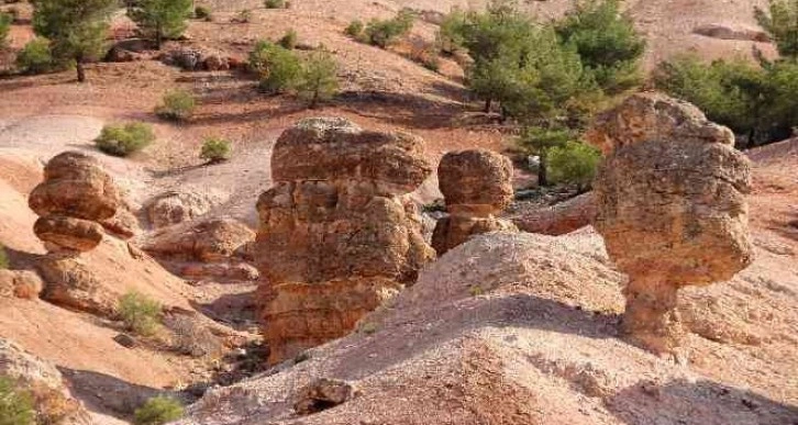 Doğa harikası ‘Kale Peri Bacaları’ turizme kazandırılmak isteniyor