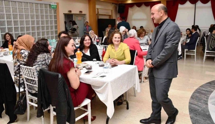 Doktor başkandan sağlıkçılara özel etkinlik
