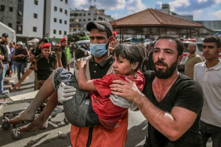 Doktorlar Gazze’deki hastane saldırılarını kınadı
