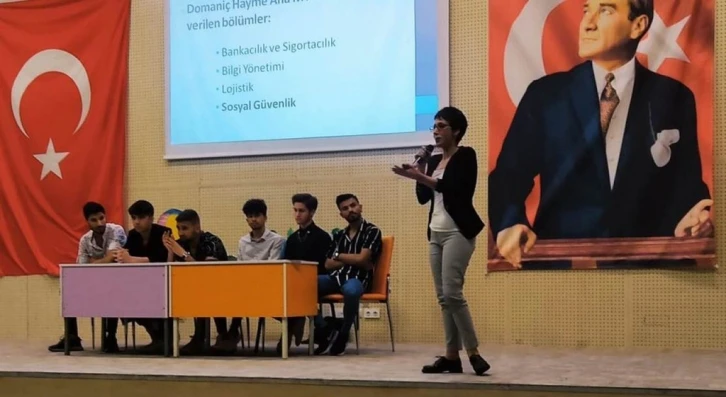 Domaniç Hayme Ana MYO’dan “Küresel Isınma ve Sürdürülebilirlik” isimli seminer
