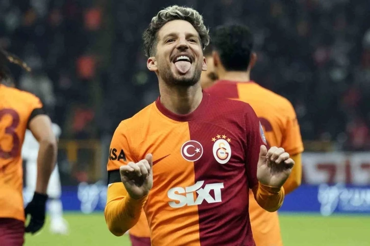 Dries Mertens 5. golünü attı
