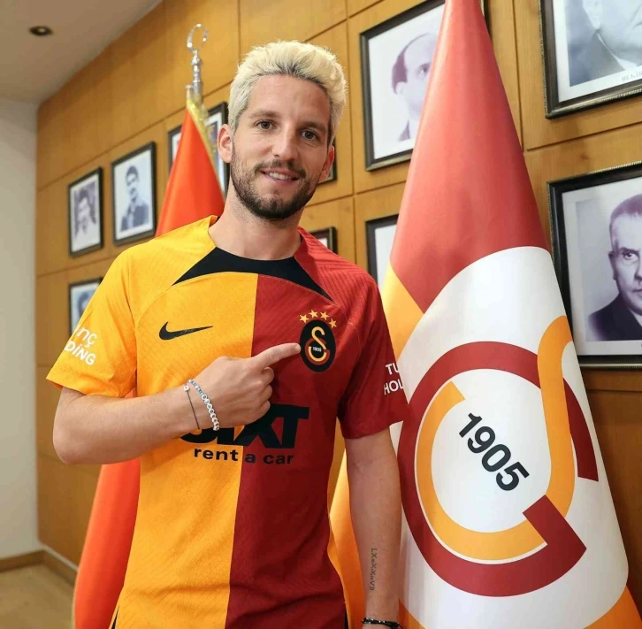 Dries Mertens: "Gücümü sahada göstermek istiyorum"
