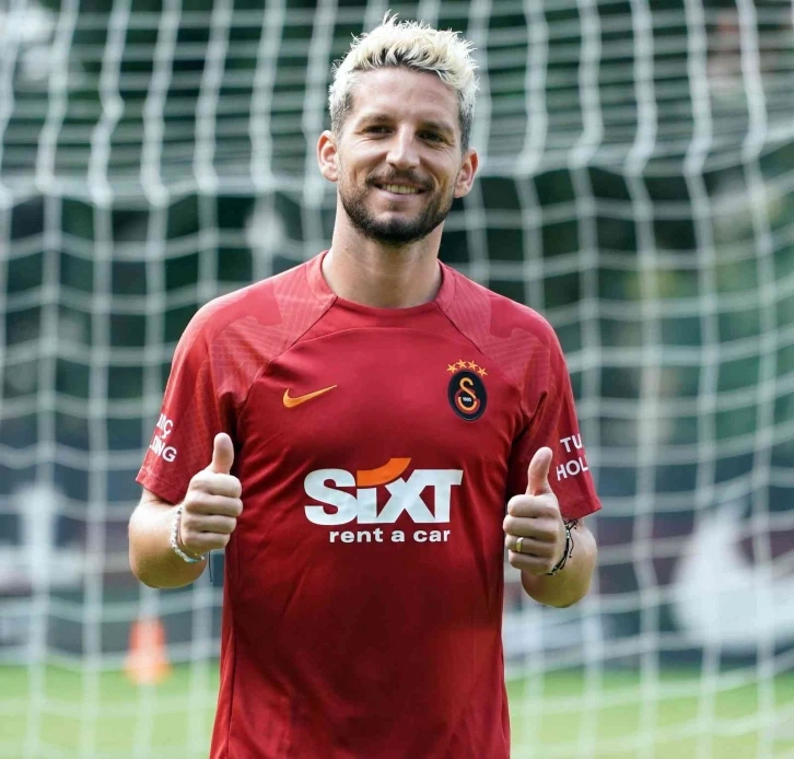 Dries Mertens: "Her geçen gün daha iyi çalışarak kendimizi şampiyonluk yolunda ilerleteceğiz"
