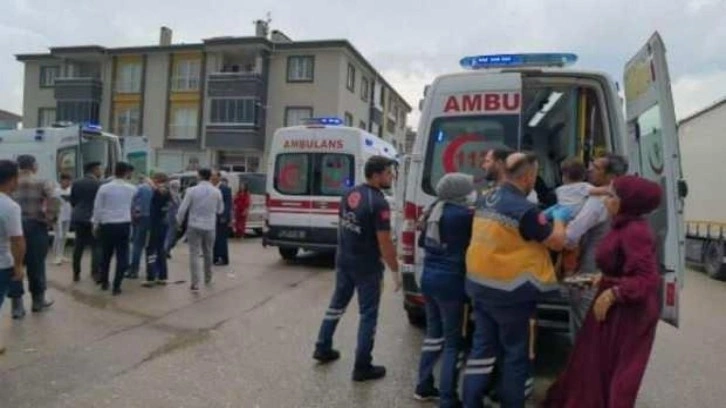 Düğün yolunda kaza: 1'i çocuk 5 yaralı