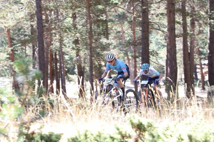 Dumanlı Uluslararası MTB Cup yarışları Erzincan’da yapıldı
