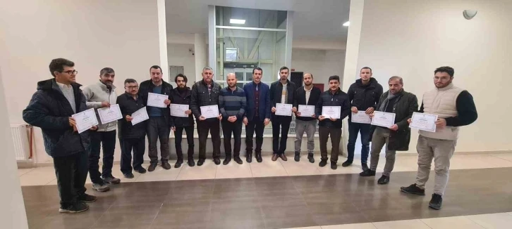 Dumlupınar’da cami görevlilerine etkili hutbe sunumu semineri
