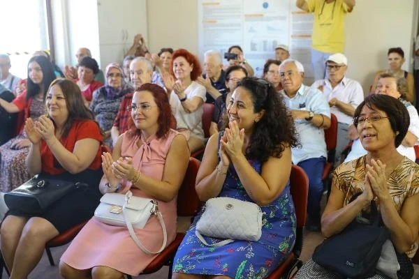 Dünya Alzheimer Günü Mavi Ev'de kutlandı