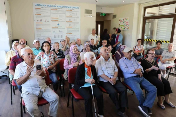 Dünya Alzheimer Günü Mavi Ev’de kutlandı
