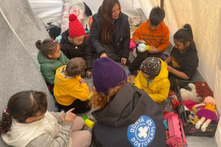 Dünya Doktorlarından deprem bölgesine ilk yardım desteği