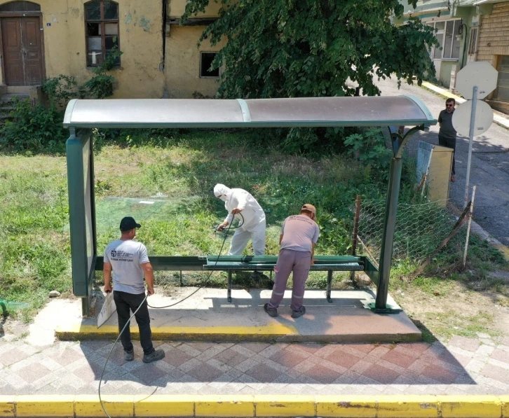 Durak sayısı artıyor, eski duraklar bakım ve onarımdan geçiyor
