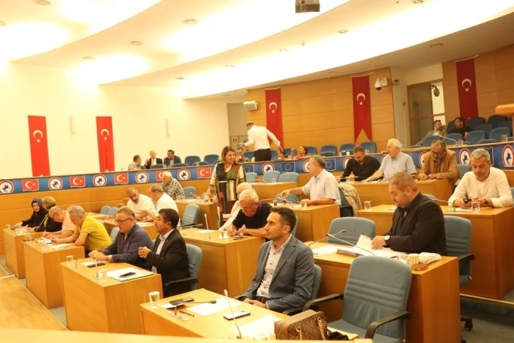 Düzce Belediye Meclisi 10 gündem maddesiyle toplandı
