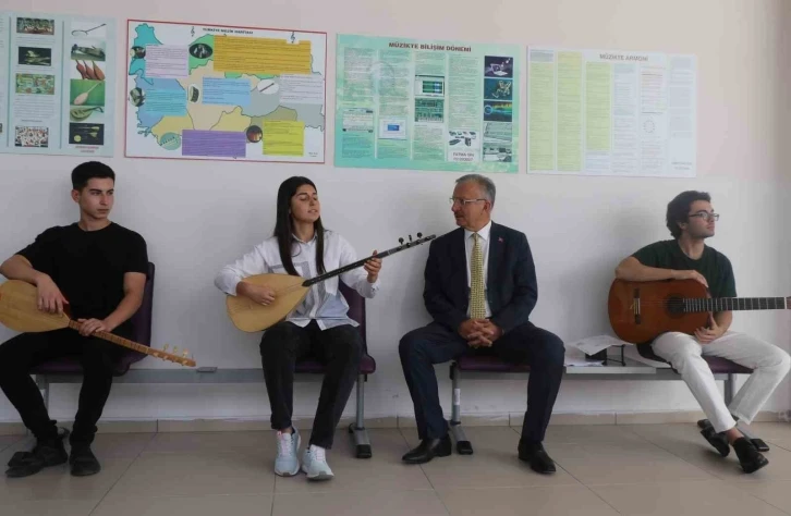 EBYÜ Eğitim Fakültesi Güzel Sanatlar Eğitimi özel yetenek sınavları yapıldı
