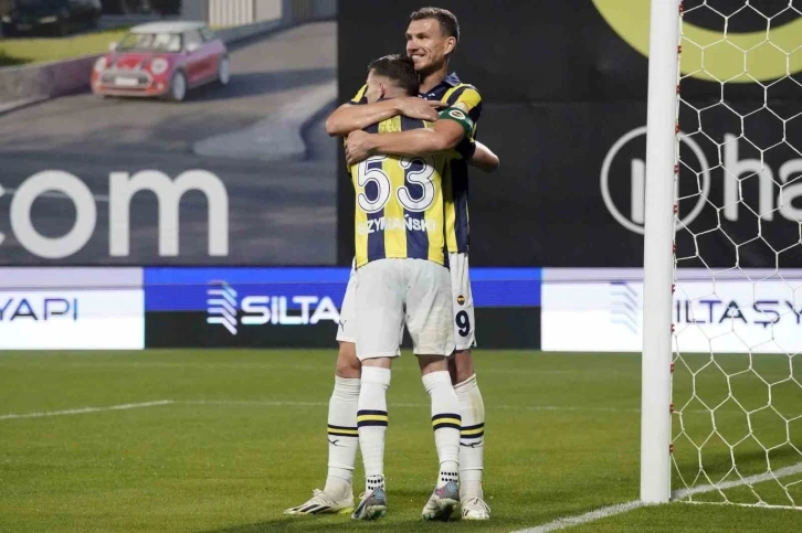 Edin Dzeko’dan ilk hat-trick
