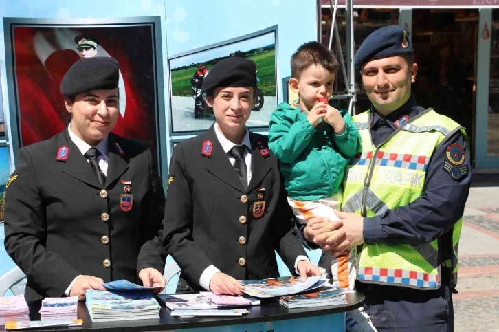 Edirne’de "Karayolu Trafik Haftası" etkinlikleri
