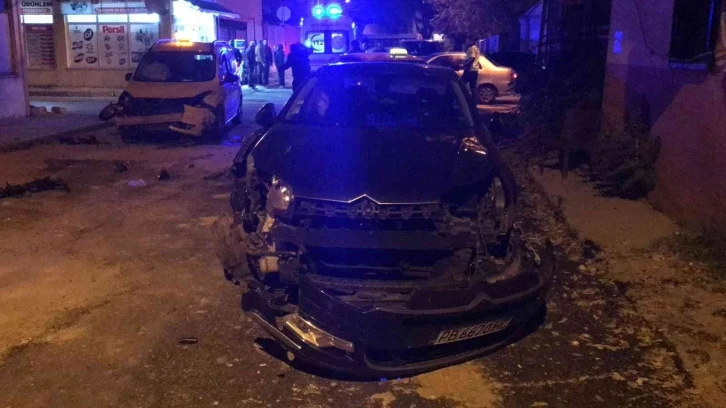 Edirne’de trafik kazası: 2 yaralı
