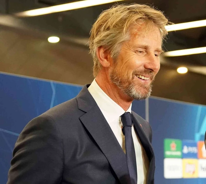 Edwin van der Sar: “Ahmetcan genç ve hızlı bir oyuncu”
