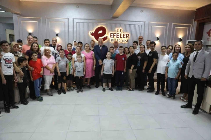 Efeler Belediye Başkanı Atay özel konuklarını ağırladı
