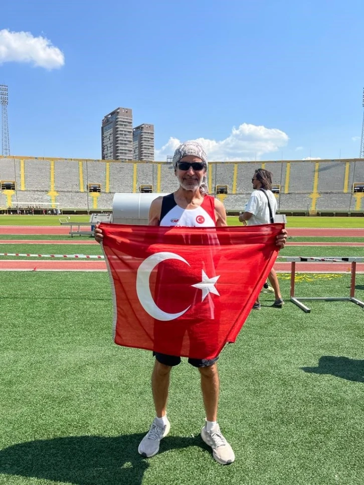 Egeli akademisyen 32. Balkan Masterler Atletizm Şampiyonası’nda ikinci oldu
