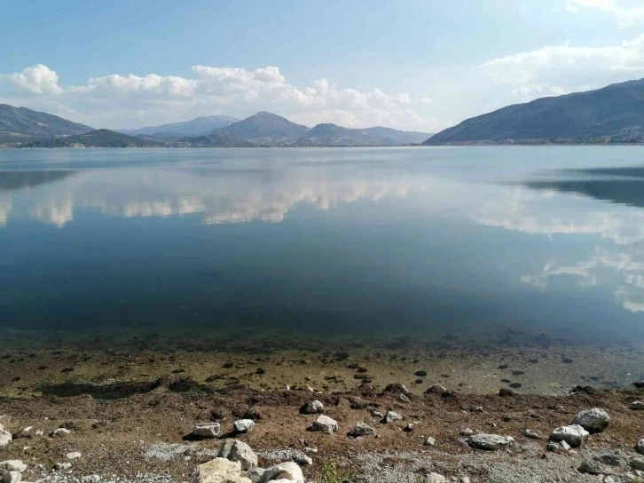 Eğirdir Gölü’nde kadın cesedi bulundu
