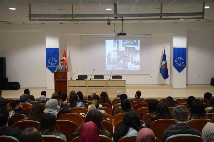 Eğitim Fakültesi’nde “Cumhuriyet Bayramı konferansı
