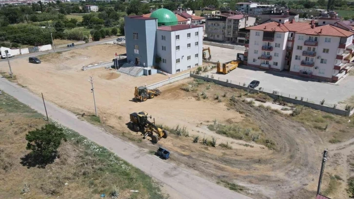 Eğrek Cemevi’nde açılış öncesi çevre düzenlemeleri başladı
