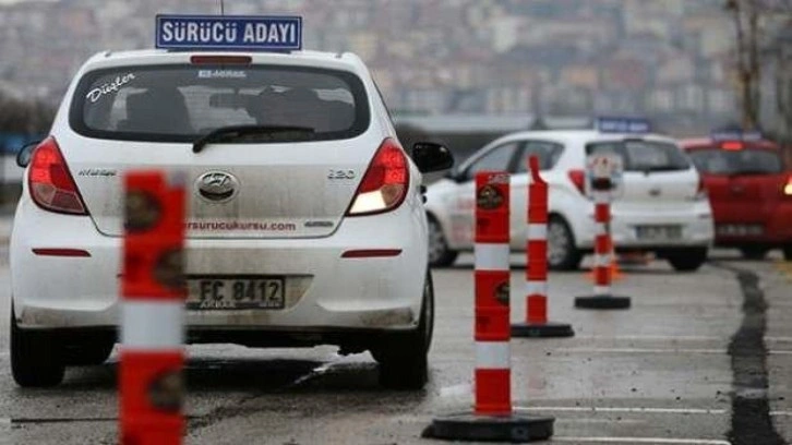 Ehliyet eğitimine, emniyet kemeri simülasyonu getirildi