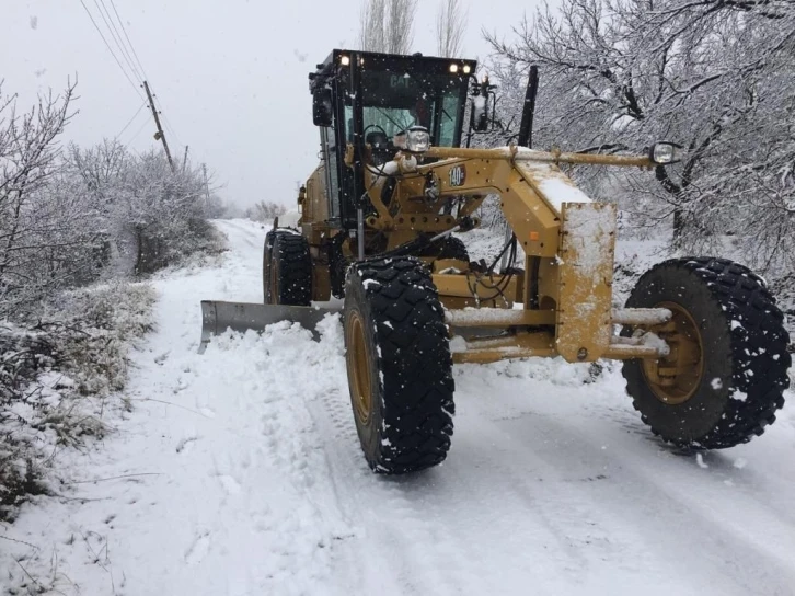 Elazığ’da 193 köy yolu ulaşıma açıldı
