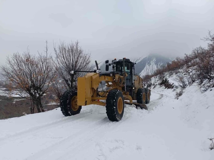 Elazığ’da 84 köy yolu ulaşıma kapandı
