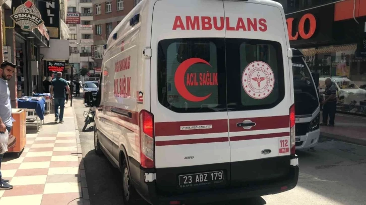 Elazığ’da bıçaklı kavga: 1 yaralı
