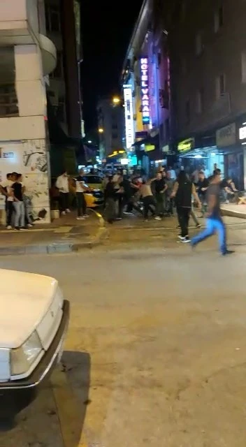 Elazığ’da çıkan kavgada ortalık savaş alanına döndü
