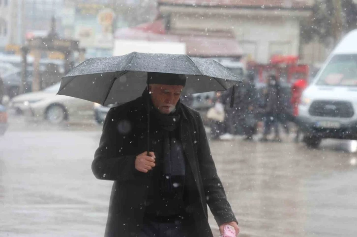 Elazığ’da kar yağışı başladı
