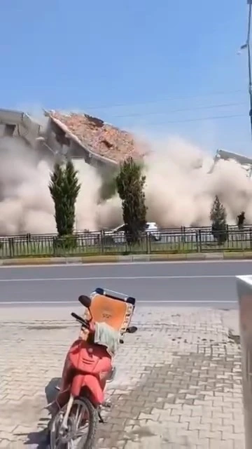 Elazığ’da kontrolsüz yıkım tehlikeye davetiye çıkardı
