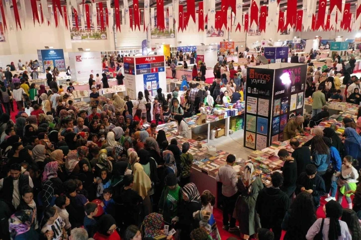 Elazığ’da "Kitap Fuarı" yoğun katılımla açıldı
