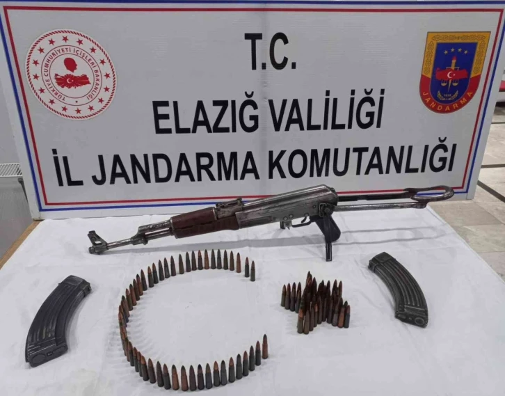 Elazığ’da silah kaçakçılarına yönelik operasyonda Kalaşnikof ele geçirildi
