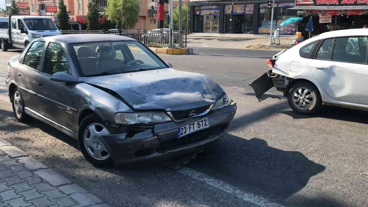 Elazığ’da trafik kazası: 3 yaralı
