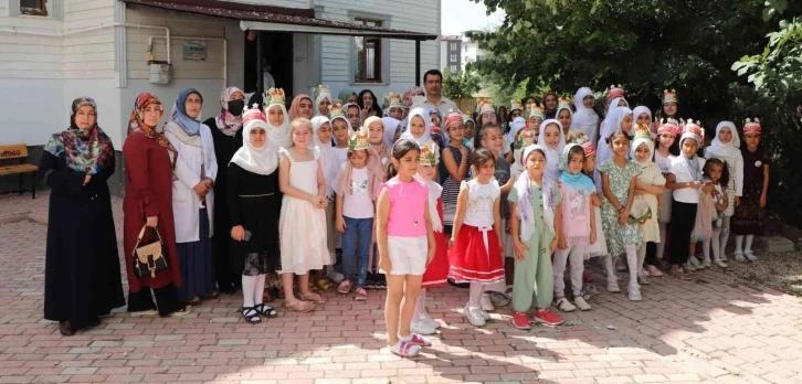 Elazığ’da yaz Kur’an kurslarında karne heyecanı
